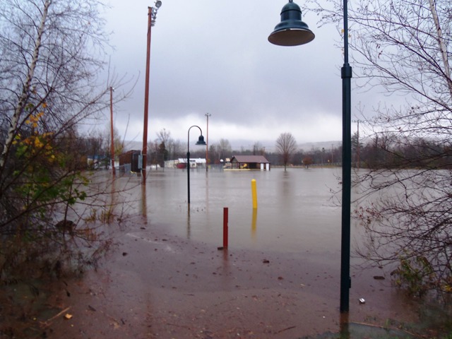 water level at Williams Field