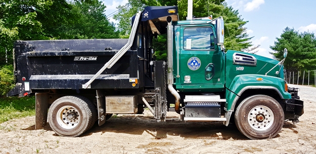 green dump truck