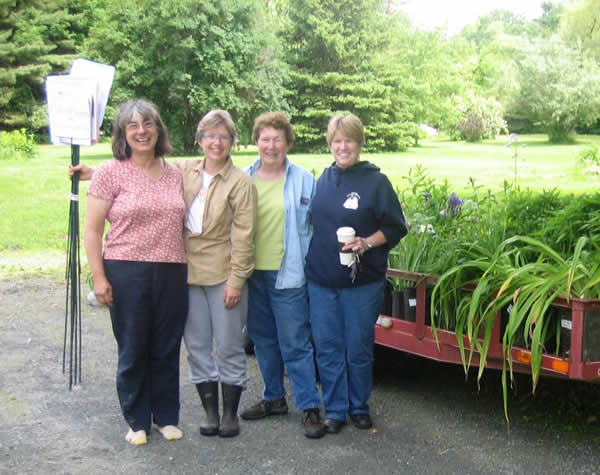 Plant Sale Volunteers