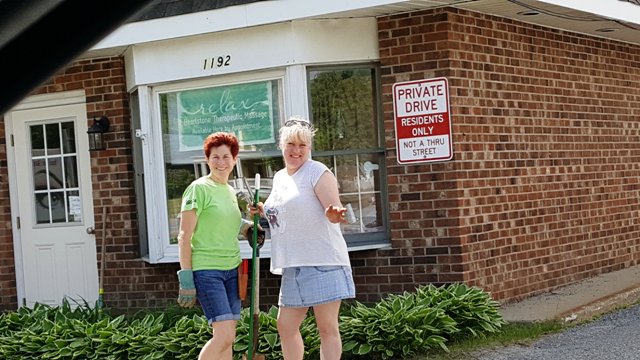 volunteers near salon