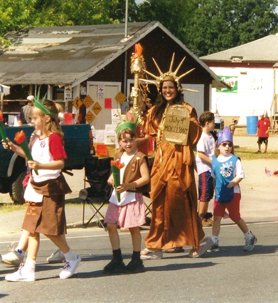 Sarah Dunkerton dressed as the statue of liberty