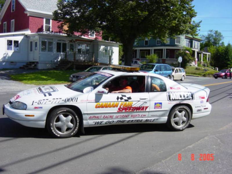 Canaan Speedway lead car