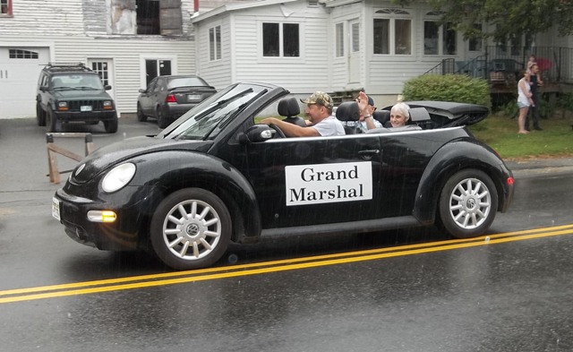 black vw carrying marshal