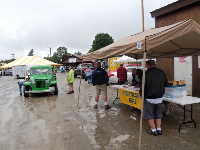 registration table for car show
